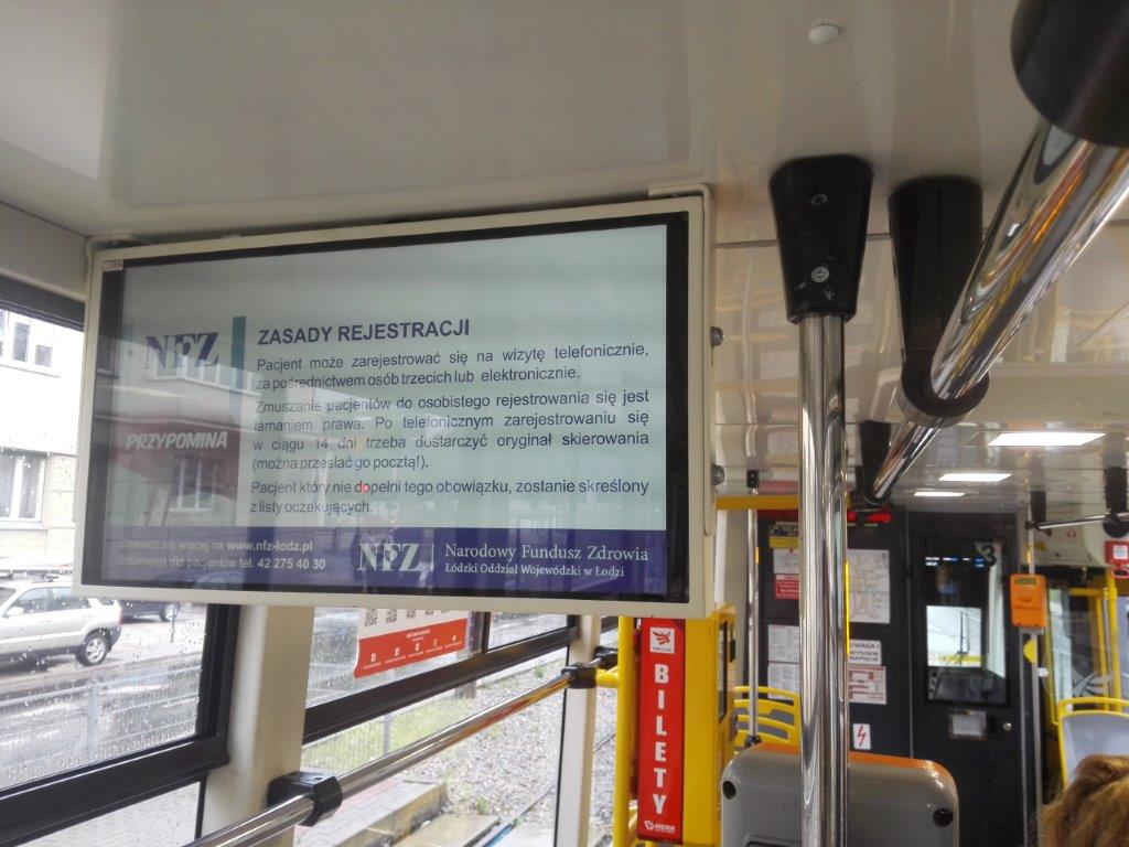 Zdjęcie nr 2 - plansza w środkach transportu miejskiego MPK