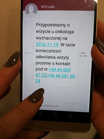 zdjęcie przedstawiające treść sms'a z przypomnieniem o wizycie